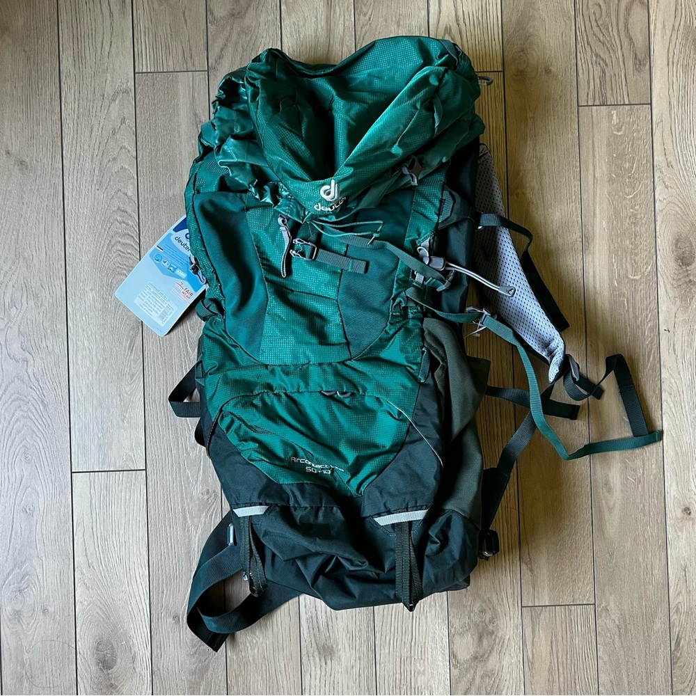 Deuter Men’s Aircontact Lite 50+10 Backpack